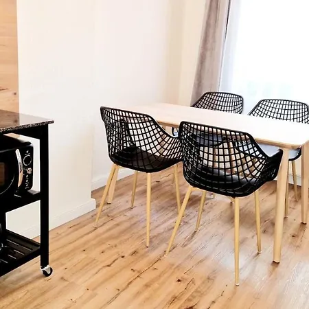 3-room Treptower Park Apartment