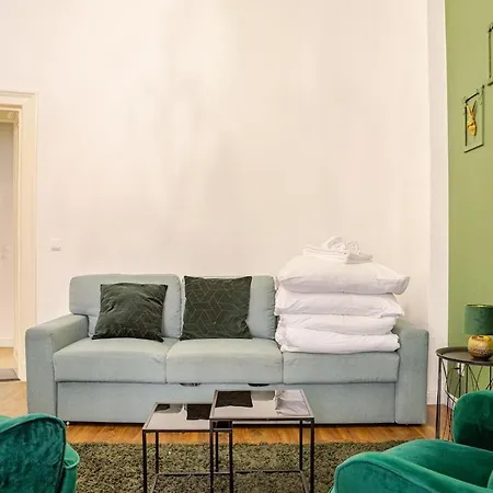 Apartment 3-room Treptower Park