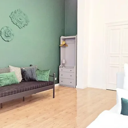 Apartment 3-room Treptower Park