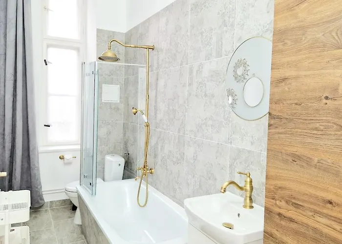 3-room Treptower Park Апартаменты *