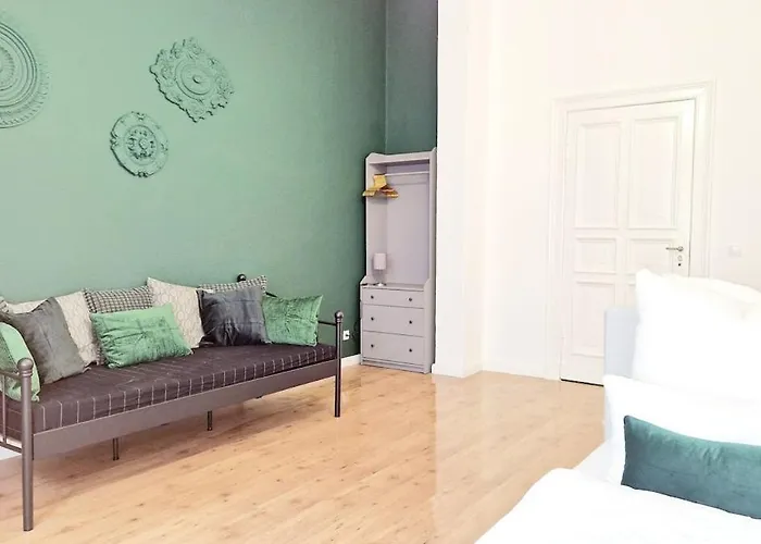 Апартаменты 3-room Treptower Park